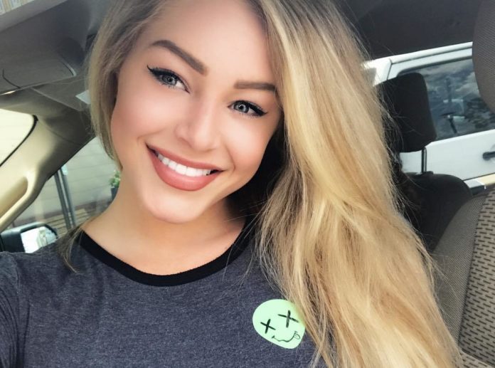 Courtney Tailor Bio Facts About The Instagram Model And Bikini Competitor