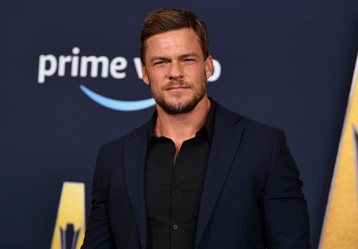 How Tall is Alan Ritchson in 2022 - Heightline
