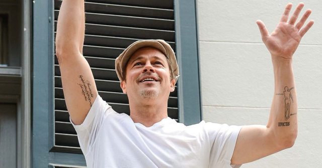 Brad-Pitt-Stomach-Tattoo Brad Pitt's tattoos 2