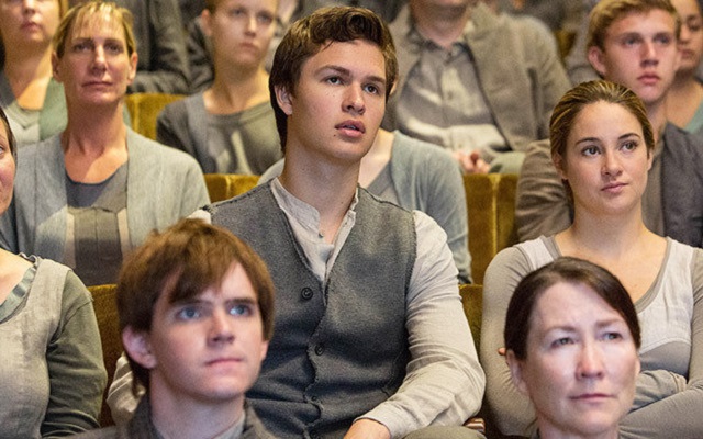 Elgort and Shailene Woodley in 'Divergent'