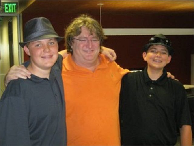 Gabe Newell and his sons