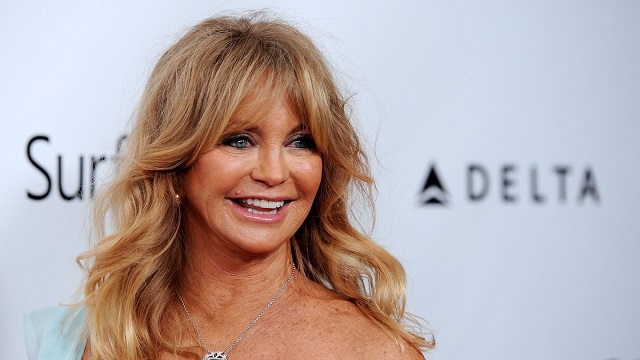 What is Goldie Hawn's age, who are her children?