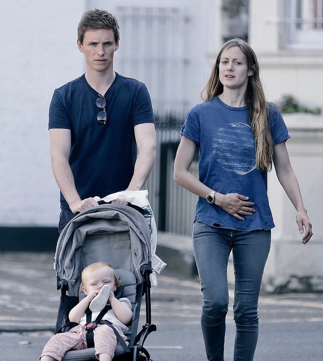 Hannah Bagshawe with her husband and daughter Iris Mary Redmayne