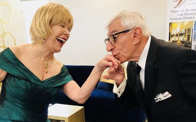 Jamie Farr and fellow 'M*A*S*H' star, Loretta Swit