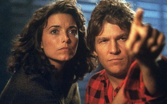 Sci-fi movies from the 80s - Karen Allen and Jeff Bridges in 'Starman'