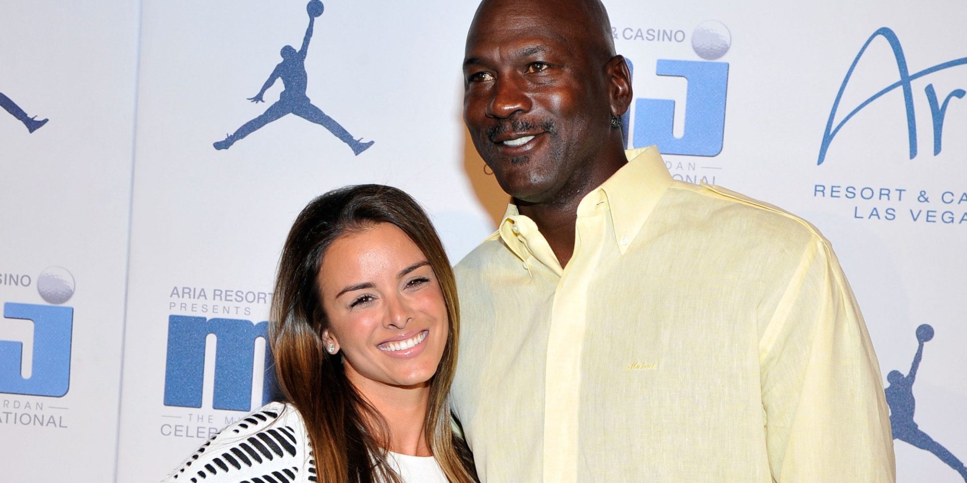 Michael Jordans Love Story With Wife Yvette Prieto Since Divorce From Ex Wife Juanita 