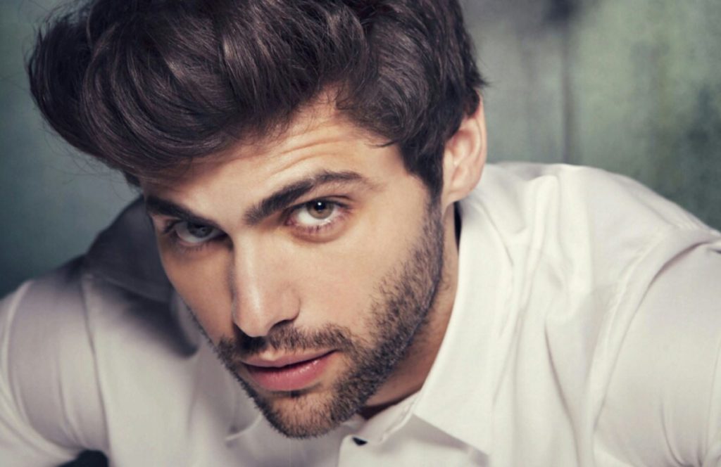 Matthew Daddario Height, Gay, Sister, Dating Relationships ...