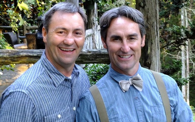 Robbie Wolfe (left) and his brother Mike Wolfe