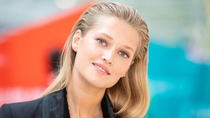 Toni Garrn