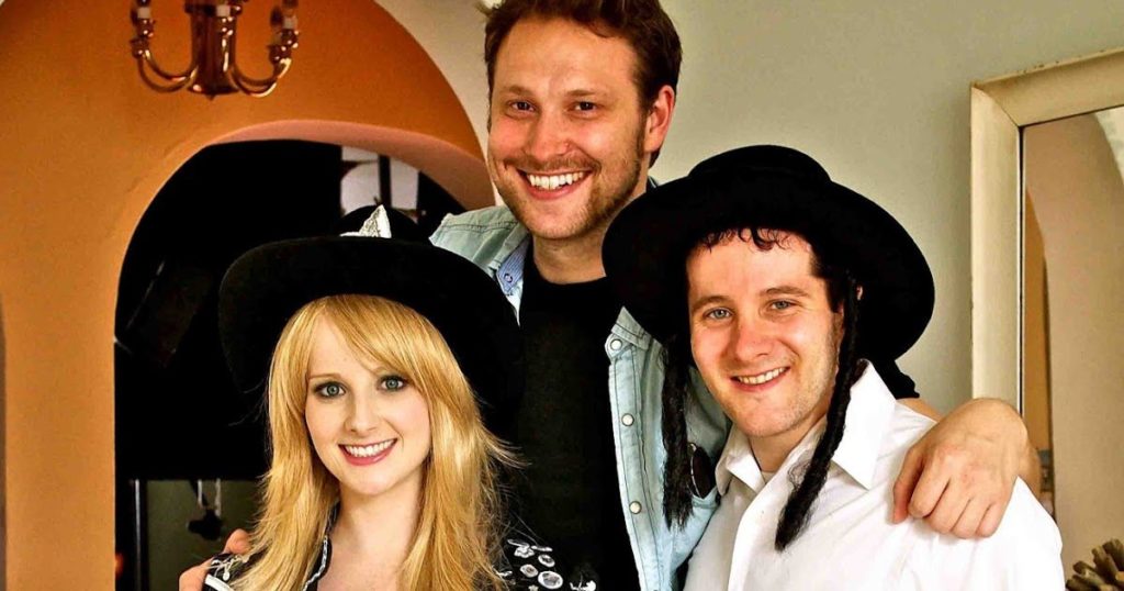 melissa rauch husband winston beigel height