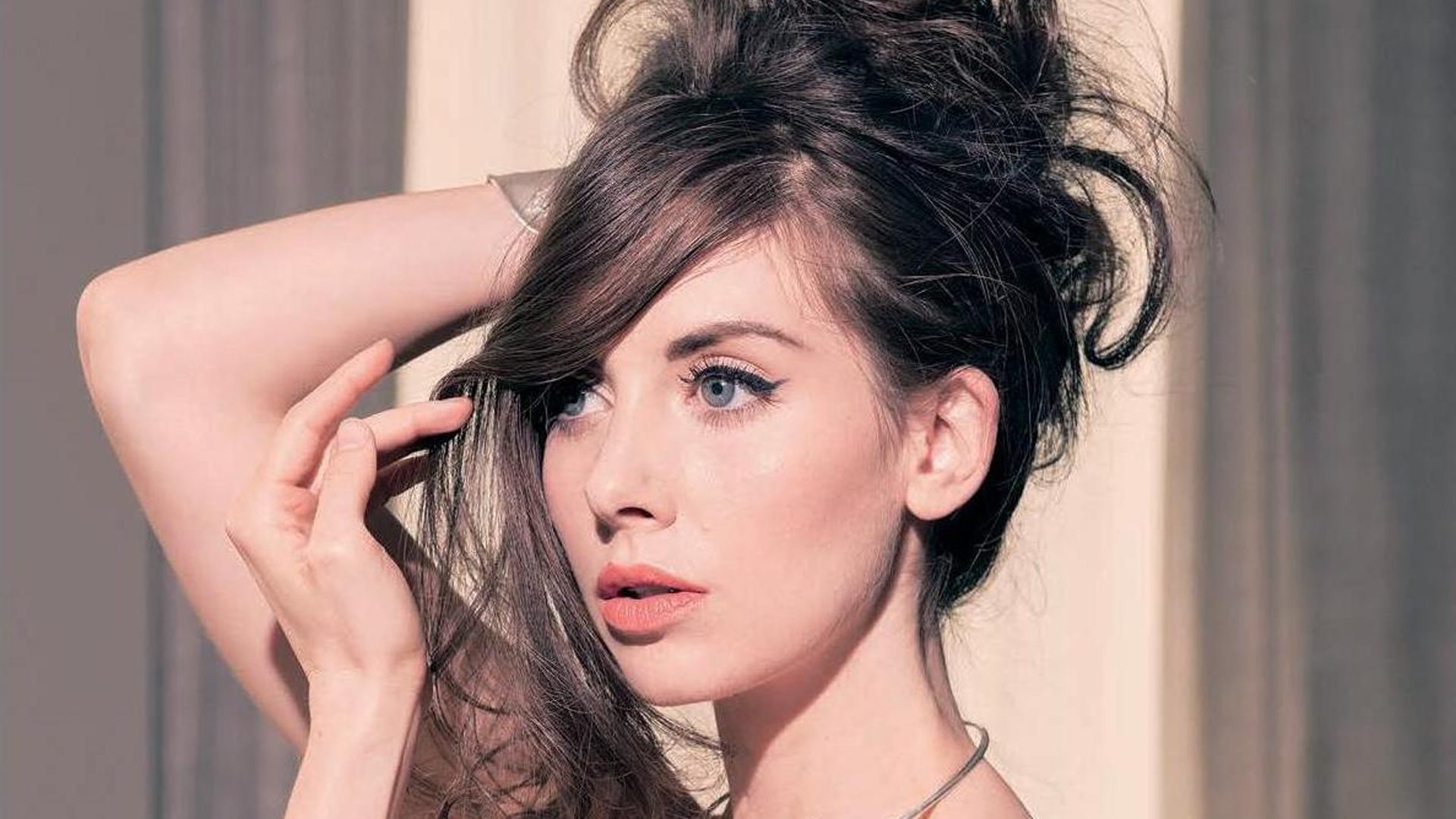 Alison Brie's height 1