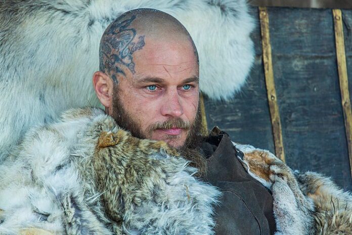 Truth About Travis Fimmel’s Eyes and Why He Has A Facial Scar