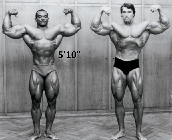 Sergio Olivia și Arnold Schwarzenegger