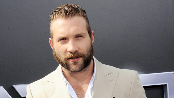Who Is Jai Courtney’s Wife or Does He Have a Girlfriend?