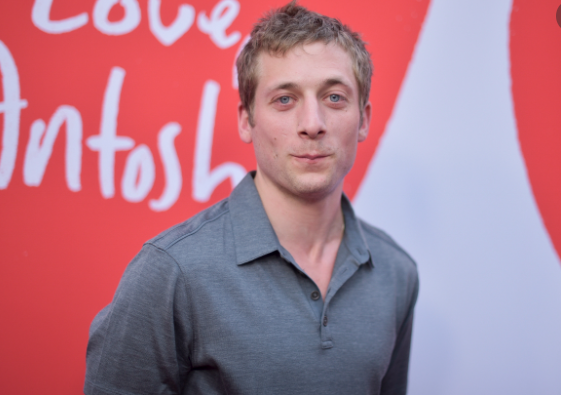 Jeremy Allen White Height: How Tall is the American Actor?