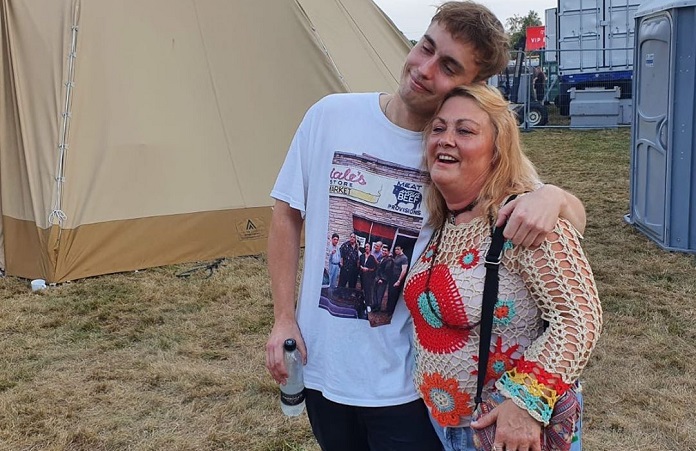 Sam Fender’s Dad and Mum